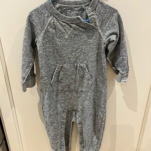 GAP Heather Gray Kids romper One Piece 18-24m